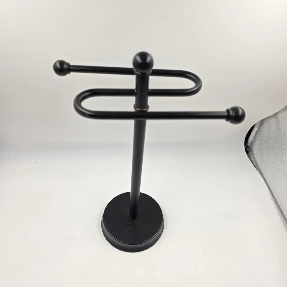 LG Sourcing Matte Black Metal S-Curve Countertop Hand Towel Holder 161316